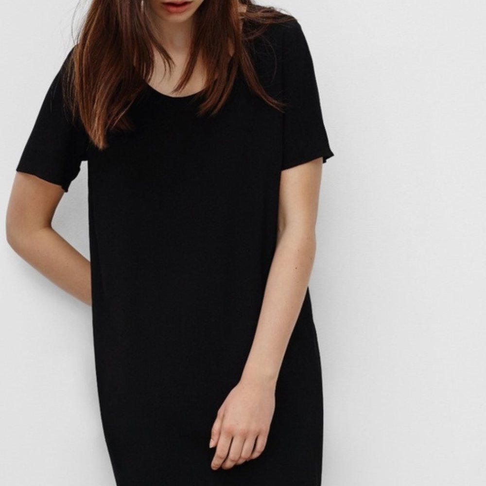 Wilfred Free (Aritzia) Teigen T-shirt Dress- Small